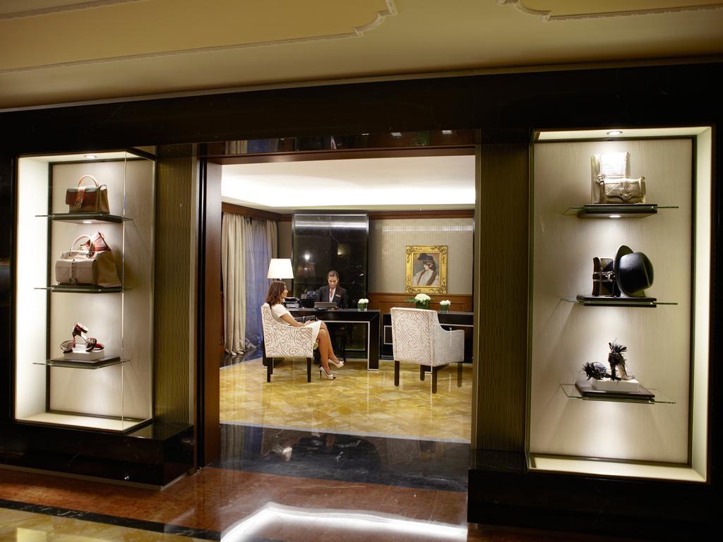 Baglioni Hotel Carlton - The Leading Hotels Of The World Milan Exterior photo
