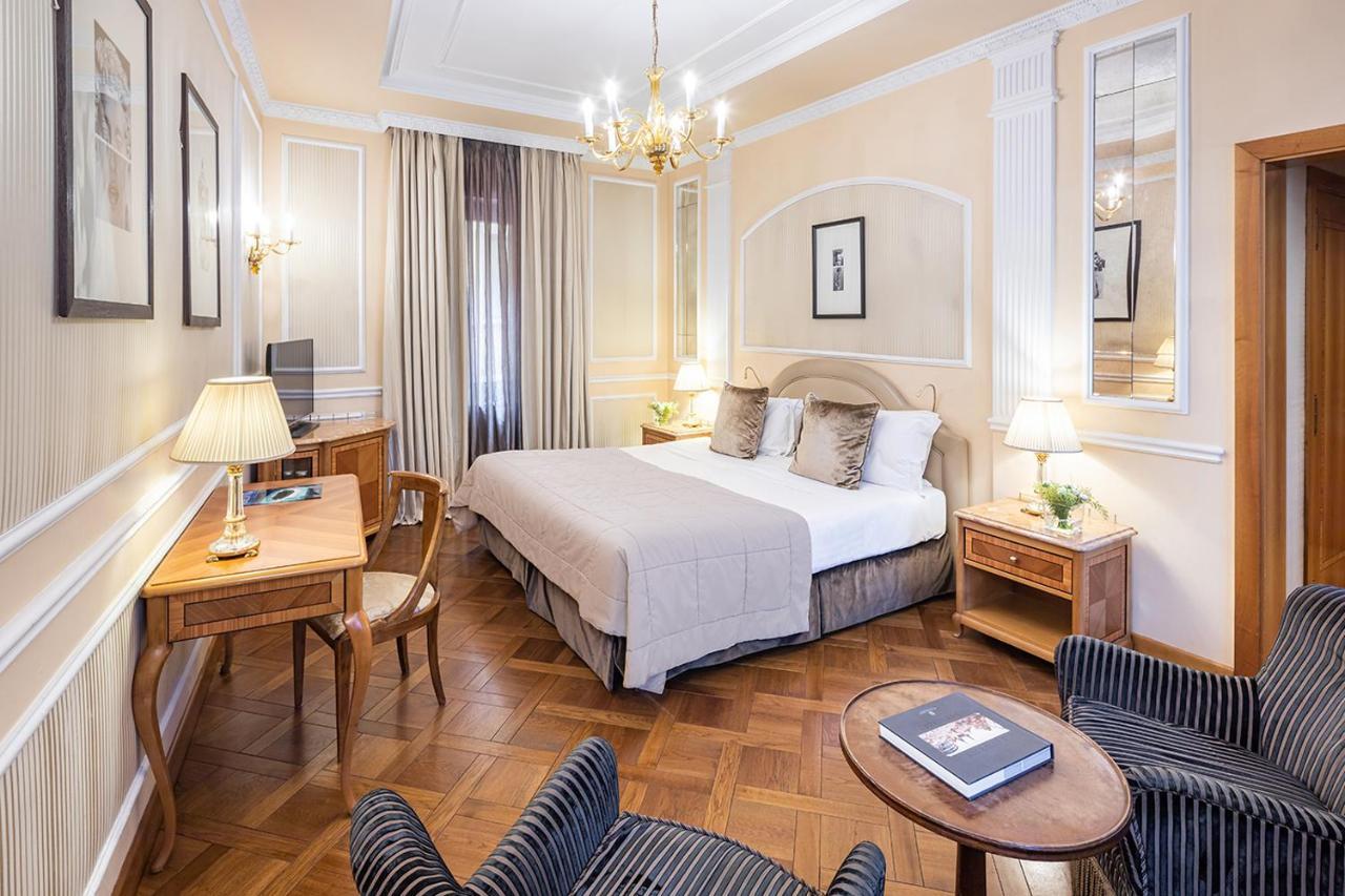Baglioni Hotel Carlton - The Leading Hotels Of The World Milan Exterior photo