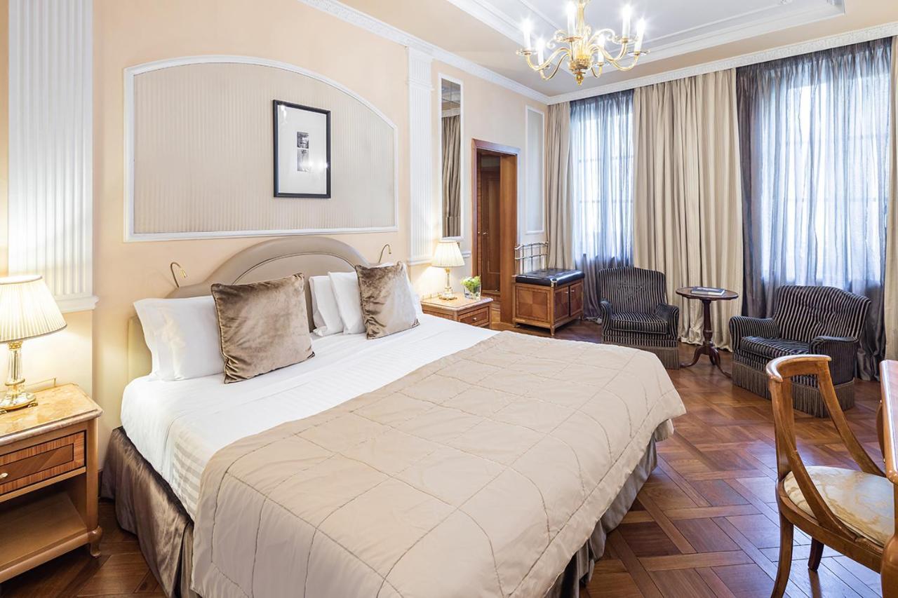 Baglioni Hotel Carlton - The Leading Hotels Of The World Milan Exterior photo
